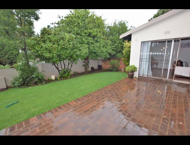 3 BEDROOM PROPERTY TO RENT IN RIVONIA